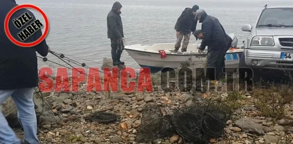 Gölde 2 Kilometrelik Ağ Ele Geçirildi