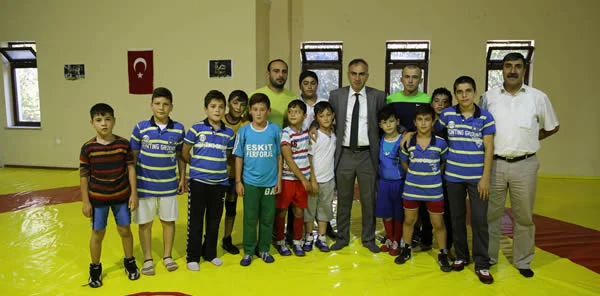 Sapanca Belediyesi Güreş Kulübü'nden Büyük Başarı