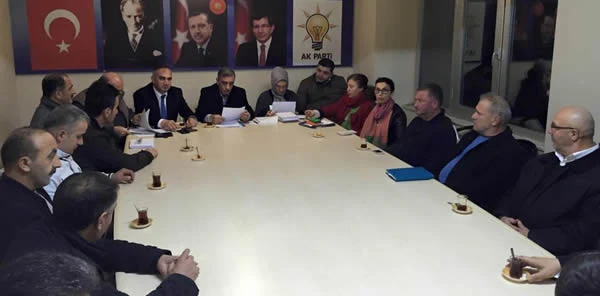 Başkan Yılmazer AK Parti Sapanca İlçe Yönetim Kurulu Toplantısına Katıldı