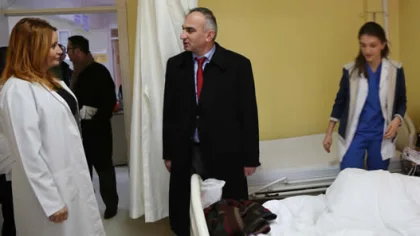 Aydın Yılmazer, Sapanca Devlet Hastanesini Ziyaret Ederek Hastalarla Görüştü