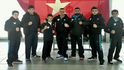 Sapanca Kaymakamlığı ve Sapanca Belediyesi Boks Takımı Çeyrek Finalde