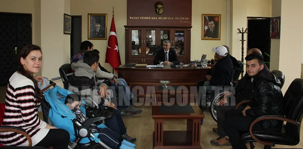 Engelliler, Engelli Otobüsü için Destek Bekliyor