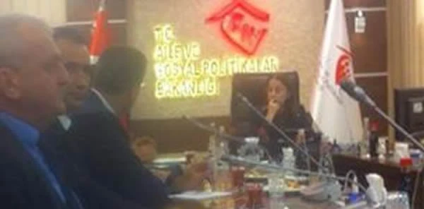 Osman Kubilay ve SESOB Heyeti Bakan İslam'ı Ziyaret Etti