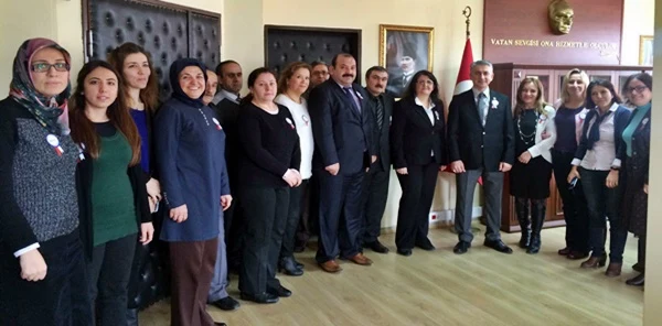 Sapanca Mal Müdürlüğü Personeli Kaymakam Gökhan Azcan'ı Makamında Ziyaret Etti