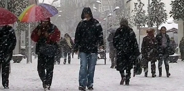 Yoğun Kar Yağışı ve Fırtına Uyarısı