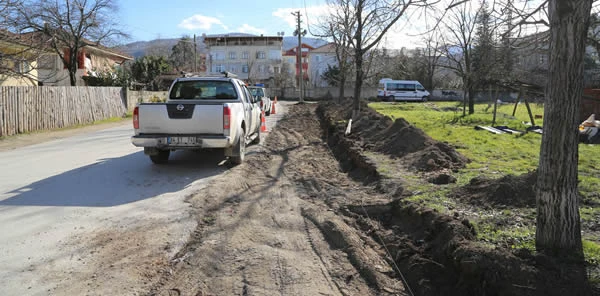 Yol Genişletme Çalışmaları Devam Ediyor