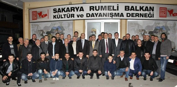 Göçmenlerden Enver Toçoğlu'na Büyük Destek