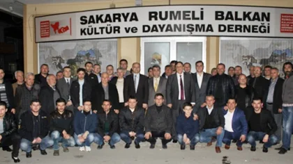 Göçmenlerden Enver Toçoğlu'na Büyük Destek