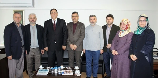 Toçoğlu İlim Yayma Cemiyeti'nde