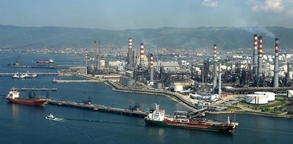 Tüpraş'ın Kaçak Su Davası Yine Ertelendi