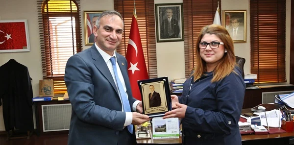 Yılın En İYİ Belediye Başkanı Yılmazer