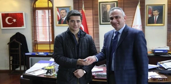 Yılmazer'den Şampiyona Ödül