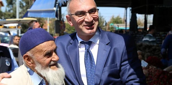 Başkan Yılmazer, Pazar Esnafını Ziyaret Etti