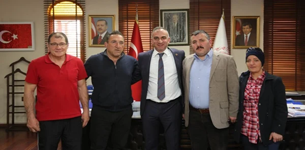 Pehlivanlardan Başkan Yılmazer'e Ziyaret