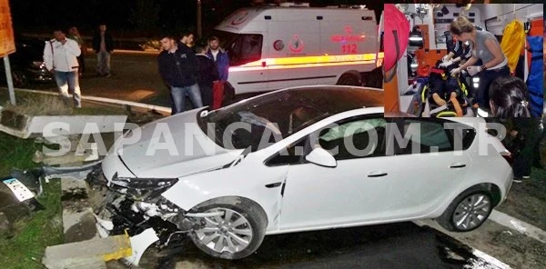 Sapanca'da Kaza: 2 Yaralı