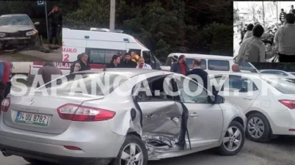 Sapanca'da Trafik Kazası: 4 Yaralı