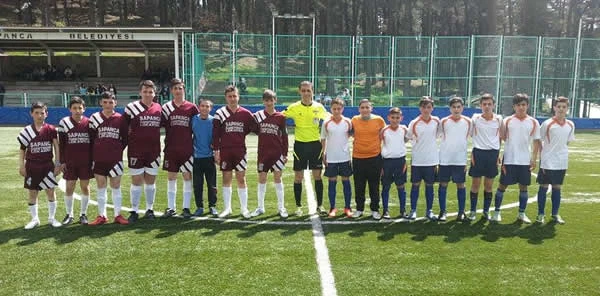 Yıldız ve Minikler Futbol Turnuvası Başladı