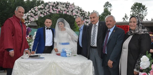 Açba ve Atasever Nikah Şahidi Oldu