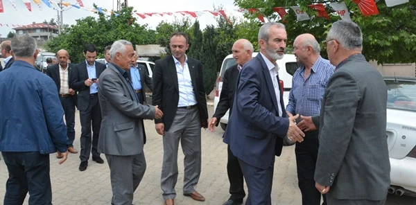MHP'li Açba 'Sizin Aranızda Olmak Her Makamın Üstündedir'