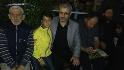 Ayasofya Meydanı'nda Fetih Namazı Kıldılar