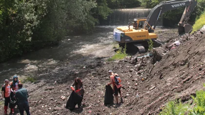 Sapanca'yı Besleyen Dereler Temizleniyor