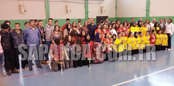 Sapanca İlçesinde Yapılan Voleybol Müsabakaları Sona Erdi