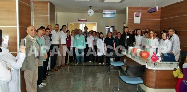 Şifa Veren El Vefa İstiyor