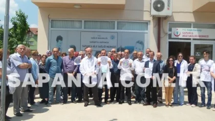 Sapanca Aile Sağlığı Merkezi Doktorları Eylem Yaptı