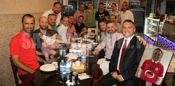Çakır'dan Yarı Final Öncesi Moral Yemeği