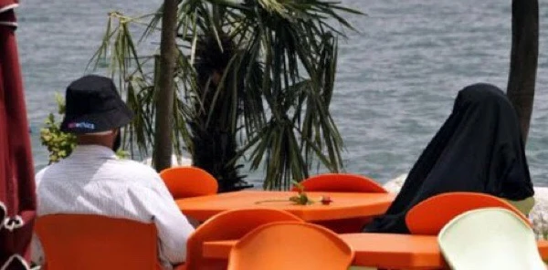 Köyler Arap Zenginlerine ’Villaköy’ Oldu
