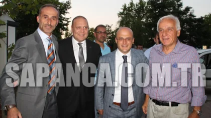 MHP Sapanca İftar Verdi