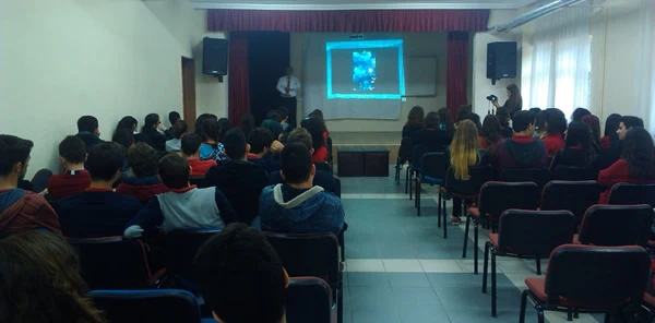 12. Sınıf Öğrencilerine Ygs ve Lys Motivasyon Sunumu