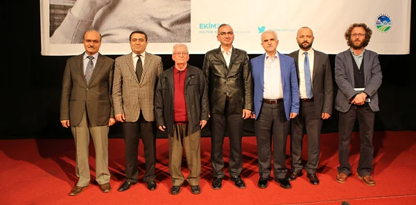 Şiir Seneler Sonra da Olsa Muhatabını Bulur
