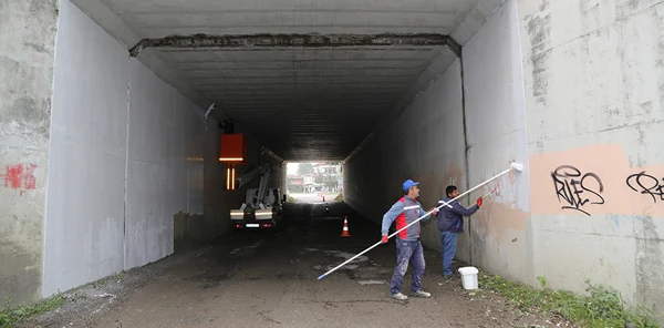 Alt Geçitler Düzenleniyor