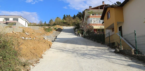 Göl Mahallesi'ne Beton Yollar Yapılıyor