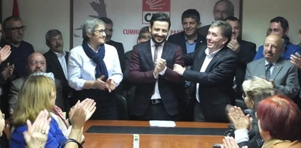 Sapancalı İlker Yılmaz, Adapazarı'ndan Aday Oldu