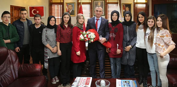 Stajyerler Başkanı Unutmadı