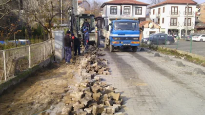 Çarşı İçinde Cadde ve Sokaklar Elden Geçiriliyor