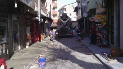 Beton Mantarların Yerine Kaldırımlar Geliyor