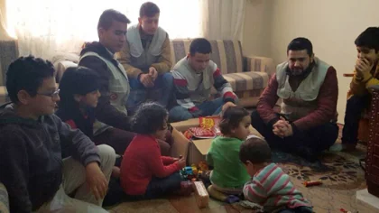 Sapanca Genç İhh'dan Mülteci Aile'ye Yardım