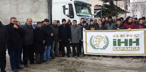 Yardım Tırı Sapanca'dan Dualarla Yola Çıktı