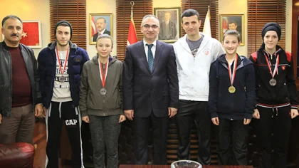 Kick Boksçulardan Yılmazer'e Ziyaret