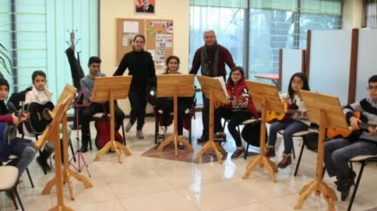 Sadece Enstrüman Değil