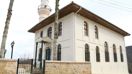Tarihi Camide Restorasyon Tamamlandı