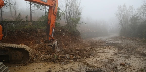 Balkaya Mahallesi Yolu Genişletiliyor