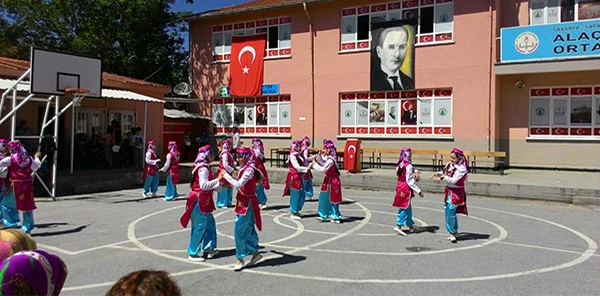 Eski Bayramları Aratmadı
