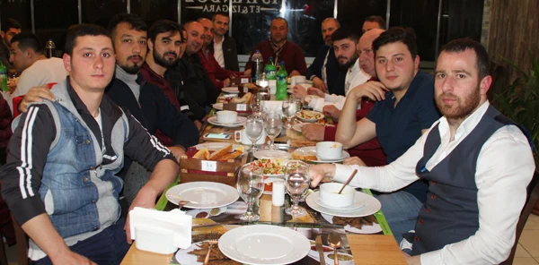 Yunus Gümüşel: 'Çıkın ve Tarih Yazın'
