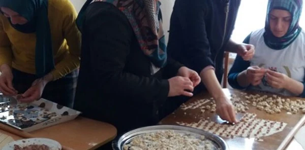 Sapanca İhh Kermes Düzenliyor