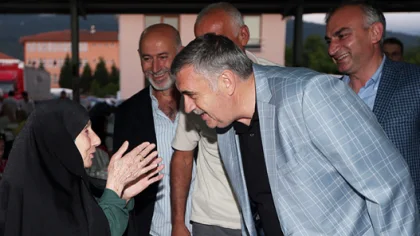Sofralar Sapanca'da Kuruluyor