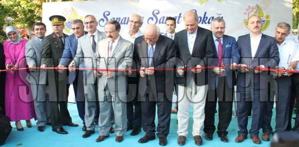 Bakan Avcı, Sapanca Sanat Sokağı'nı Açtı